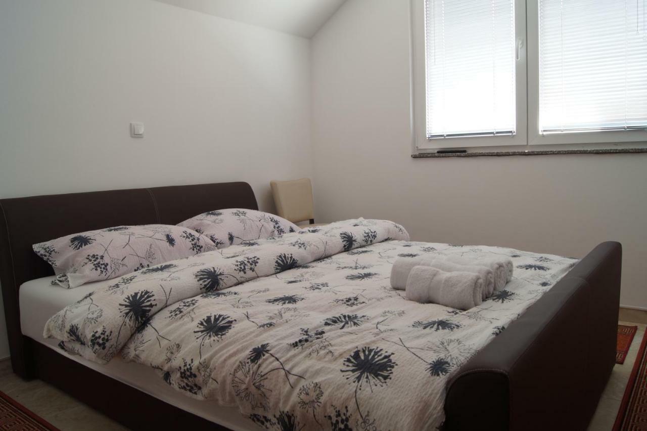 Sobe Rooms Gavrilo Баня-Лука Экстерьер фото
